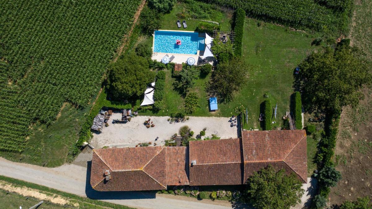 Gîtes Pyrénées Les Trois Montagnes - Housity