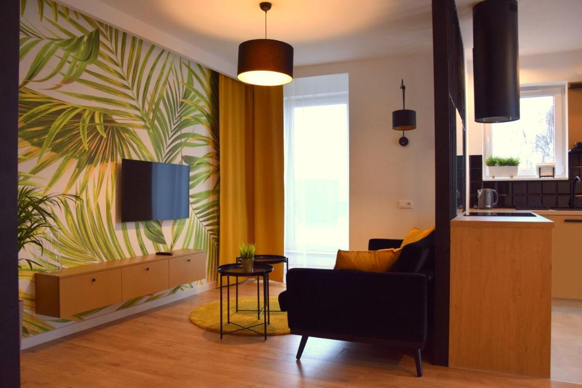 W&K - Gold Suite - Klimatyzacja, Parking w garażu, Faktura VAT, 5 min od dworca - Housity