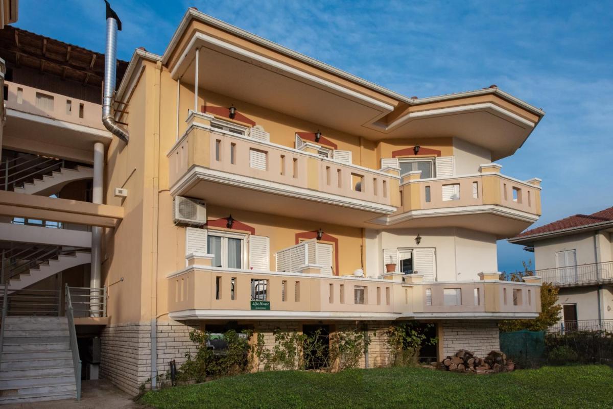 Alfa House - Housity