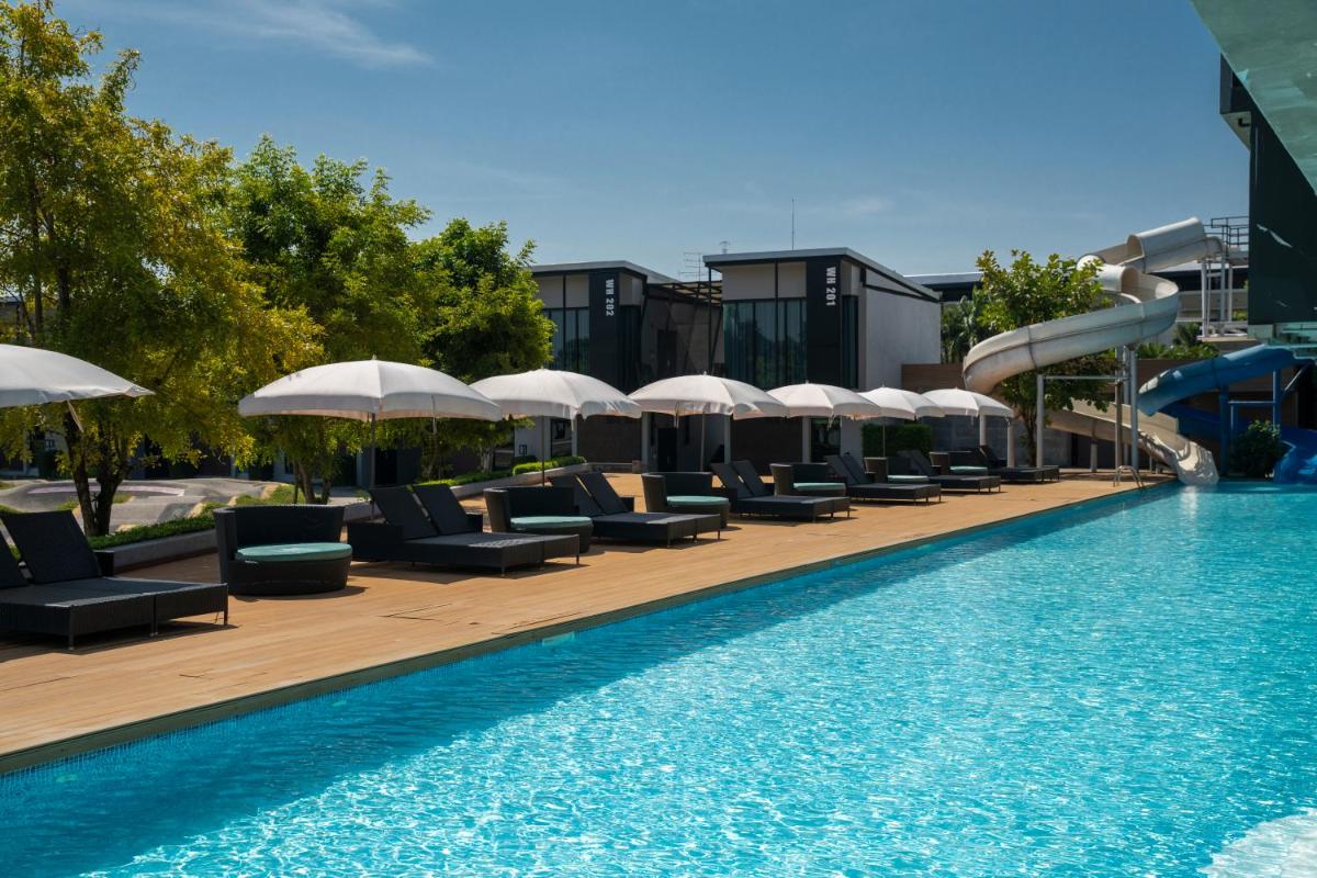 The VELO'S Hotel and Pumptrack - Housity