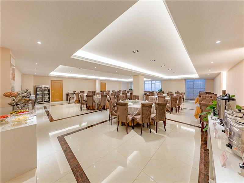 Vienna Hotel Jinan West Railway Station Lanxiang Road Quanli Auto Parts City Shop - Housity