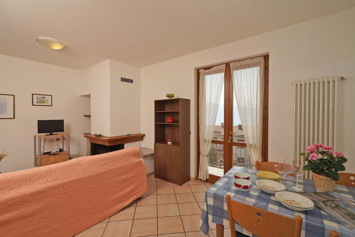 Stella - Housity