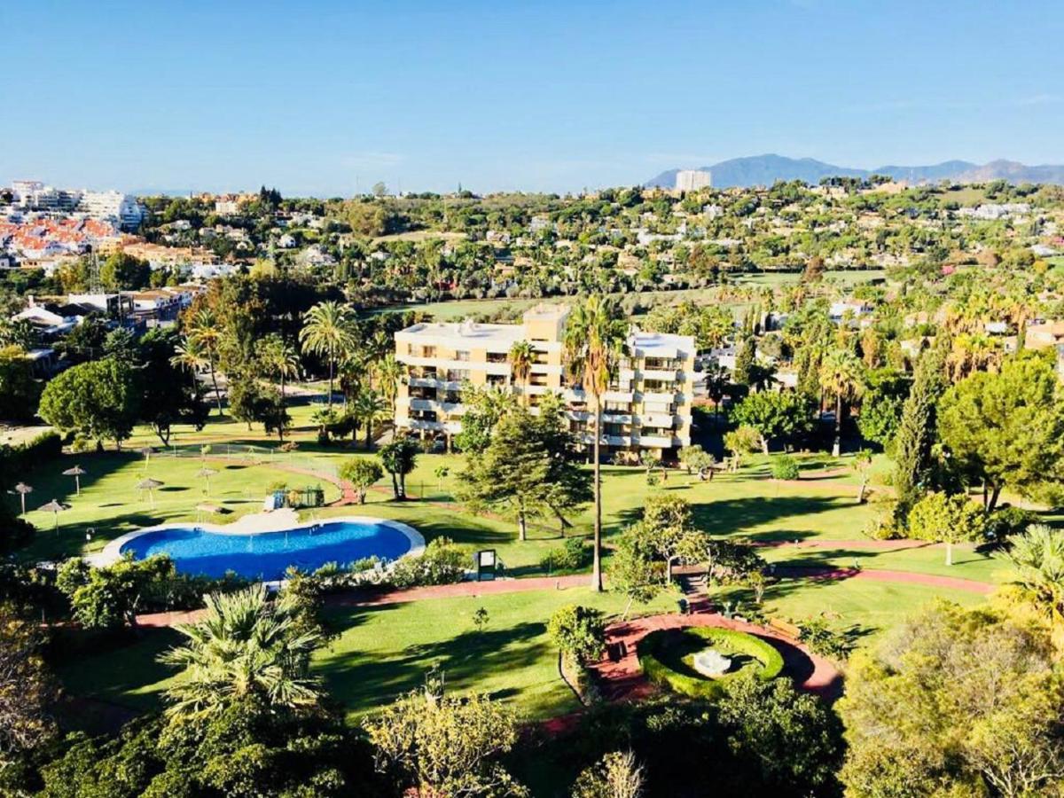 Fantastic apartment sea view near Puerto Banus - Housity