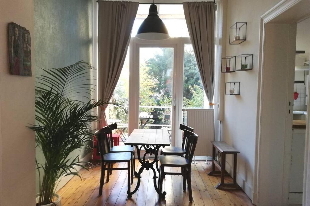 Stylish, Central, Calm and Comfy (max 6 people) - Housity