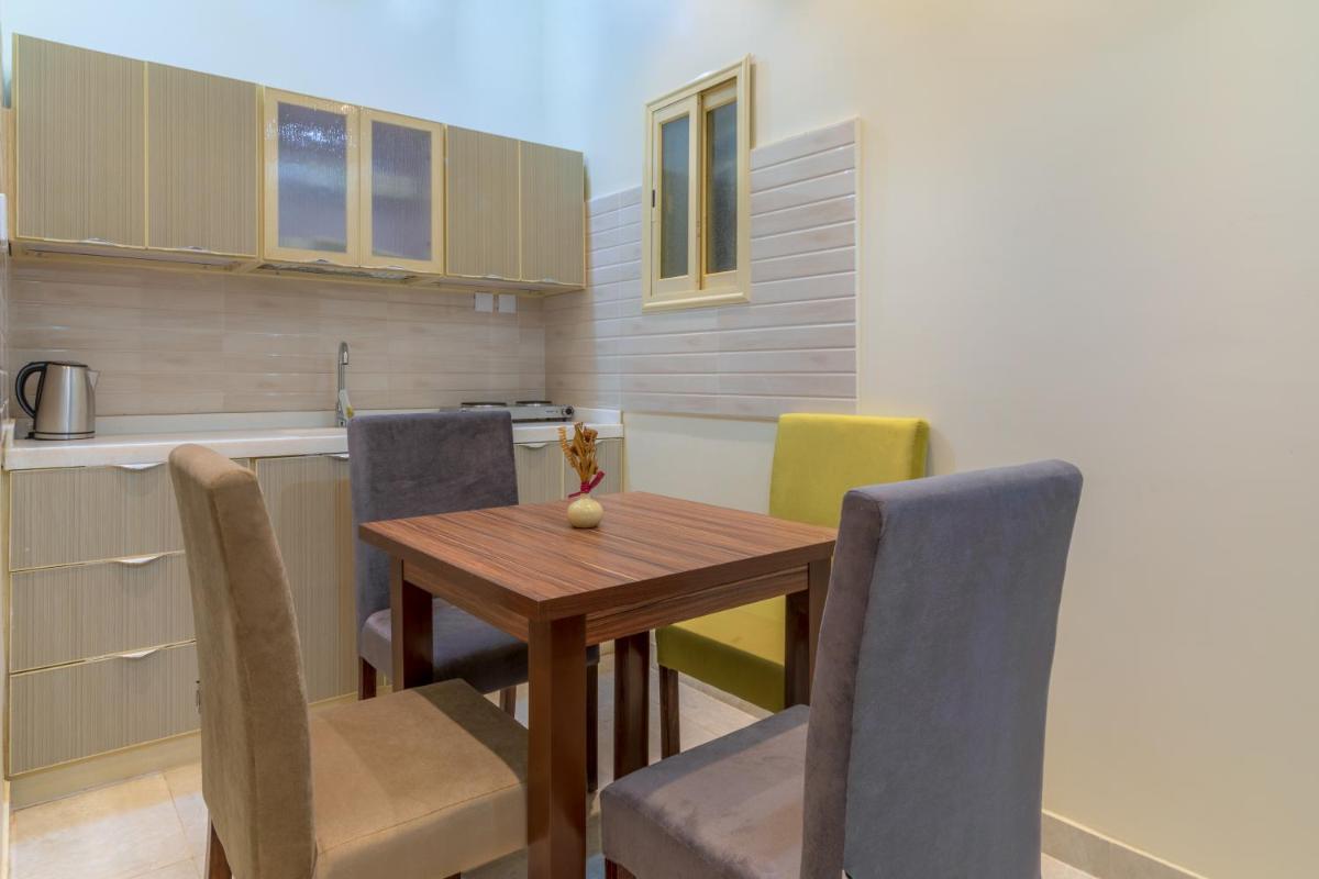 Shlyht byt - Housity