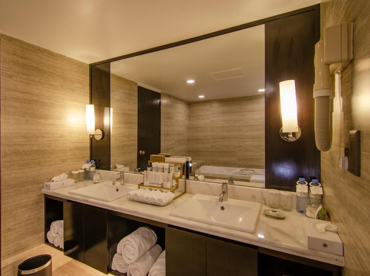 Suitetrails - Pan Pacific Sonargaon Dhaka