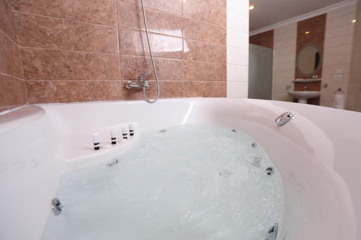 Samaya Suites - Housity