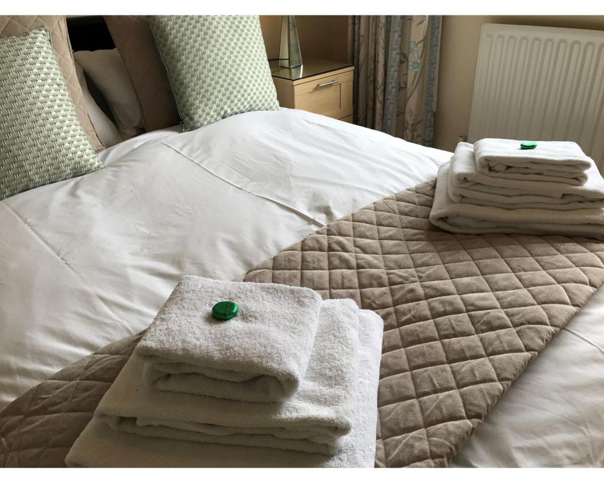 Queens Road Rental - Winchester Accommodation - Housity