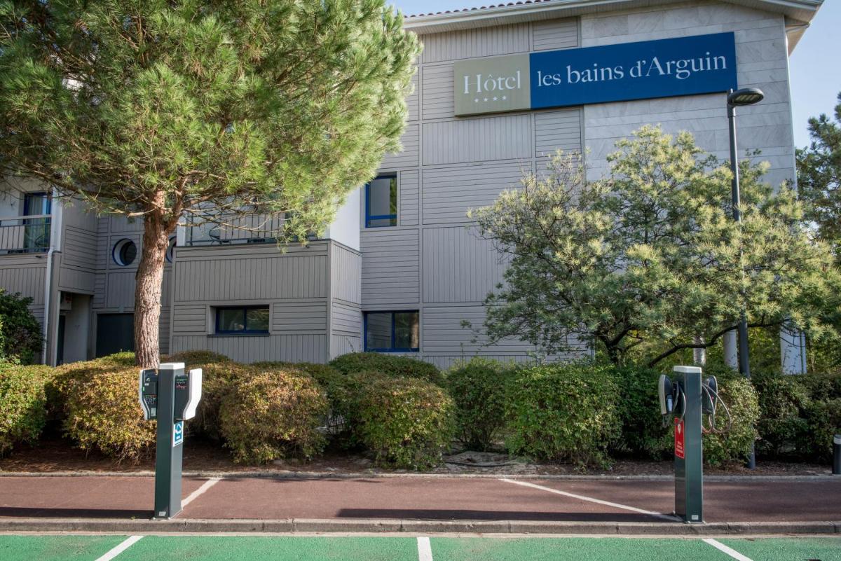 Tennis ou squash au sein de l'hôtel ou à proximité