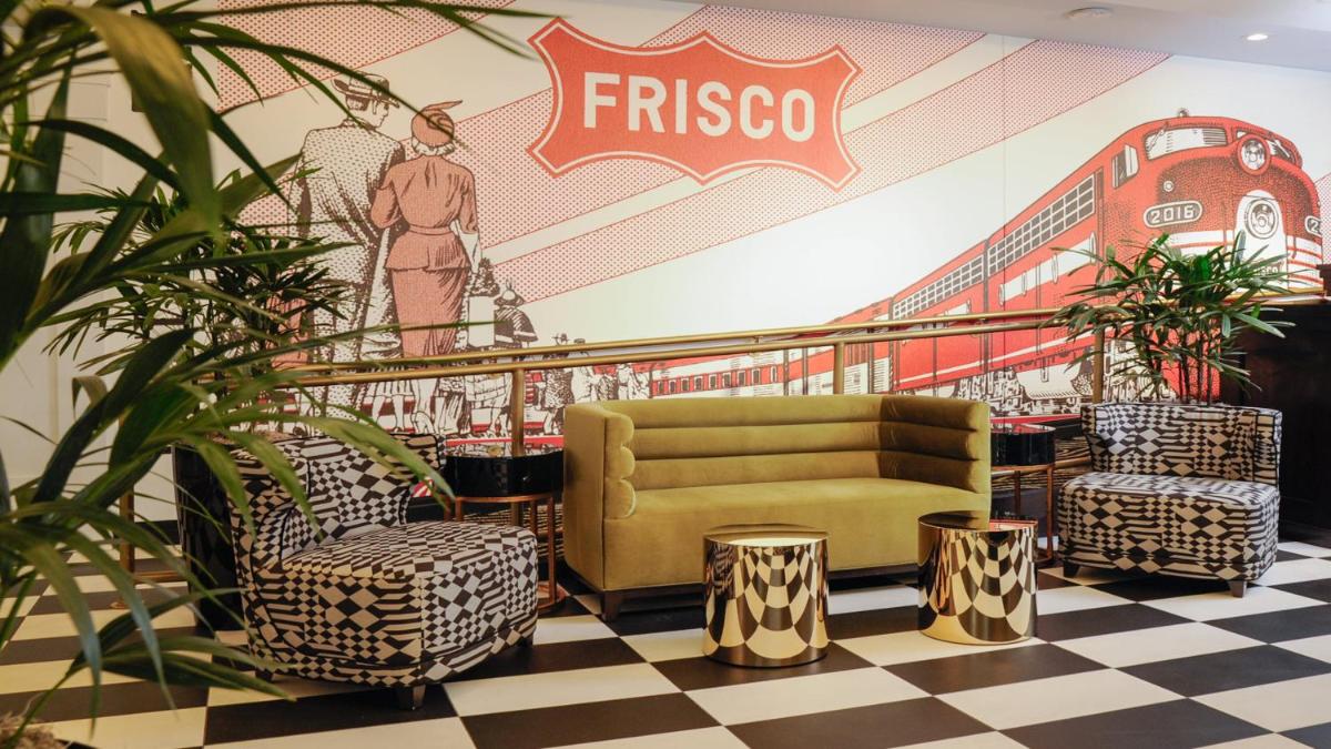 Hotel Indigo - Kansas City Downtown, an IHG Hotel - Housity