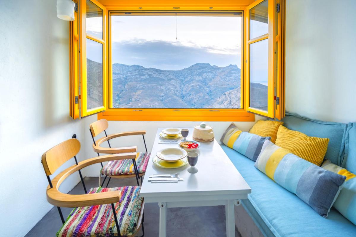Serifos 1890 cliff house - Housity