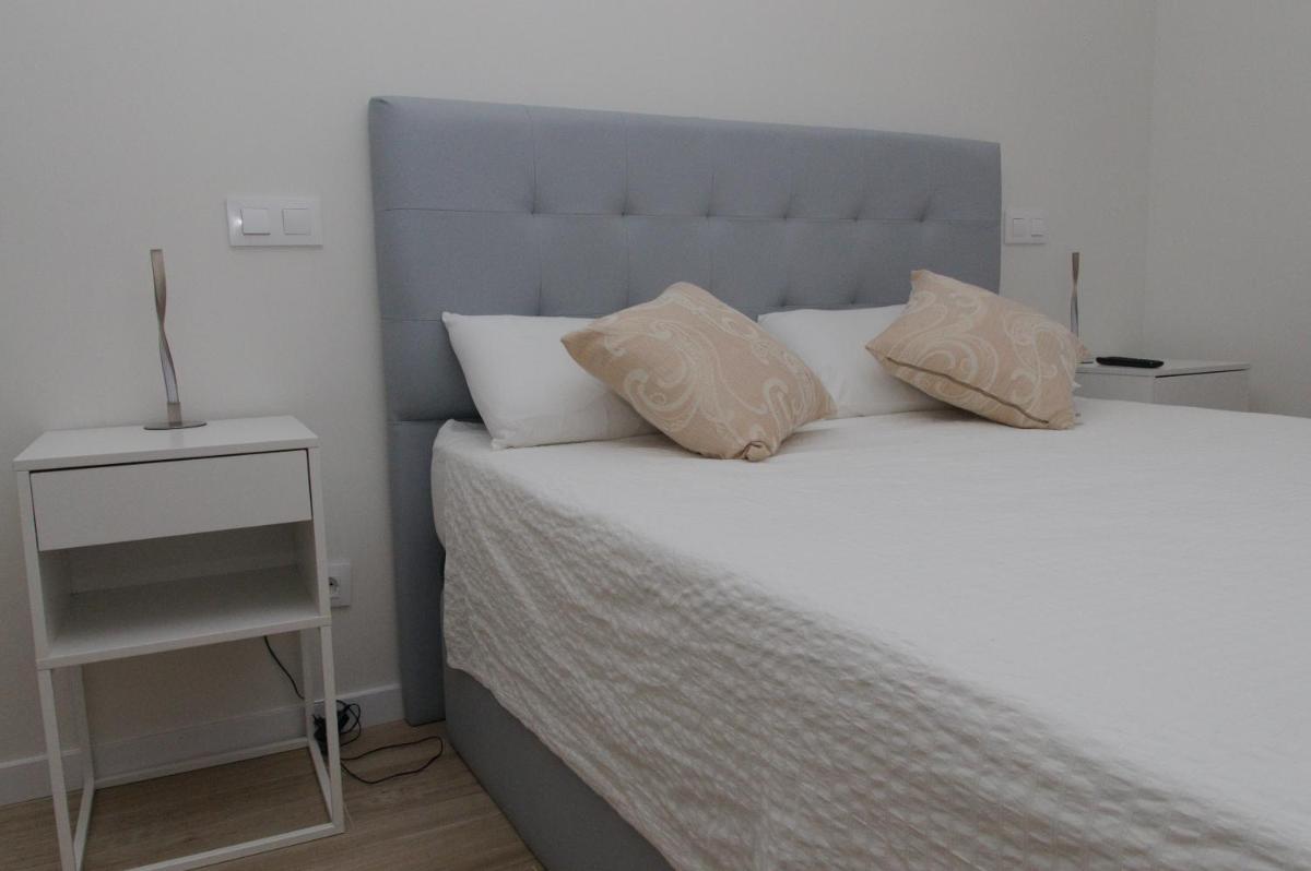 Moderno,tranquilo, entrada autónoma y fácil aparcamiento. - Housity