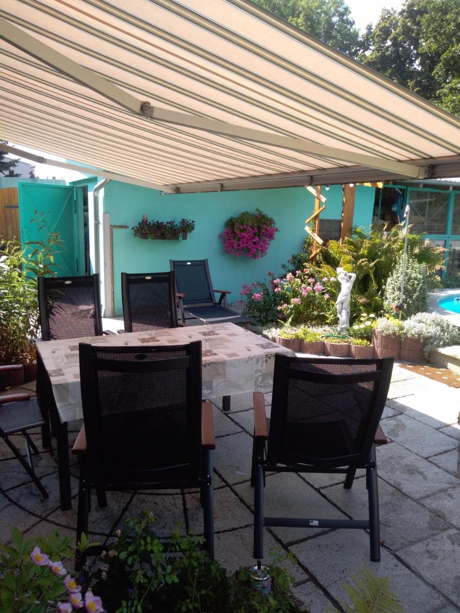Ferienwohnung " Mondschein" Lausitzer Seenland- 80qm mit Garten - Housity