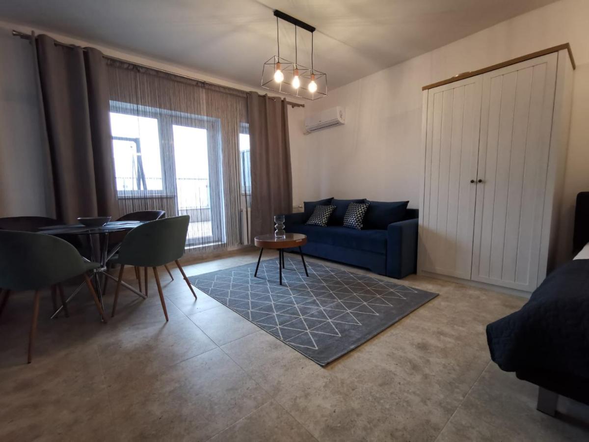 Caraway Apartment Velvet - Housity