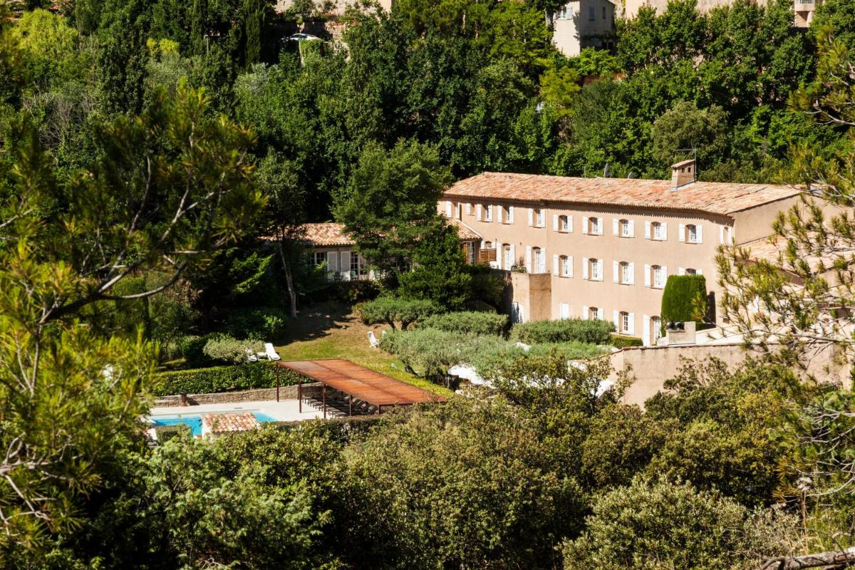 Piscine de l'établissement La Bastide du Calalou Hotel & Spa, BW Signature Collection ou située à proximité