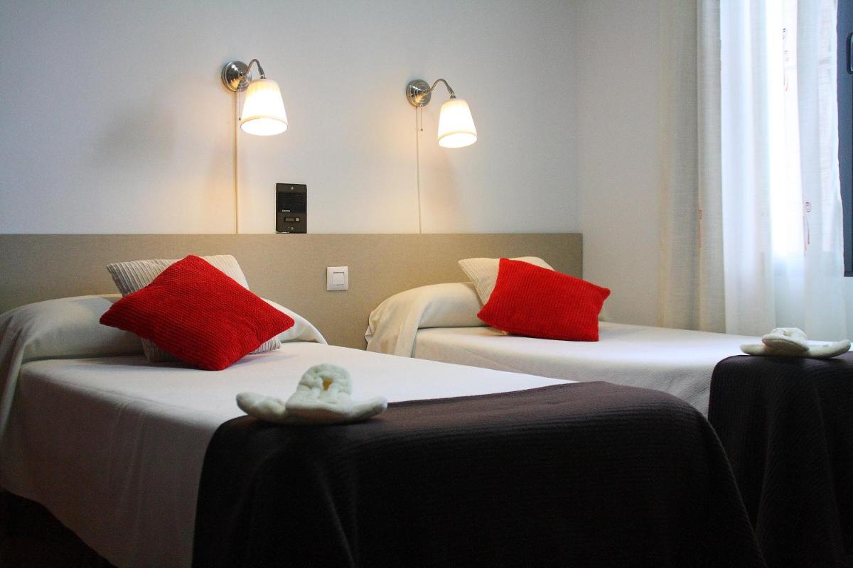 Hospedería Hotel Don Quijote - Housity