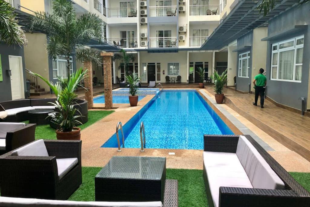 Exquisite condo in magnificent La Grande Resort - Housity