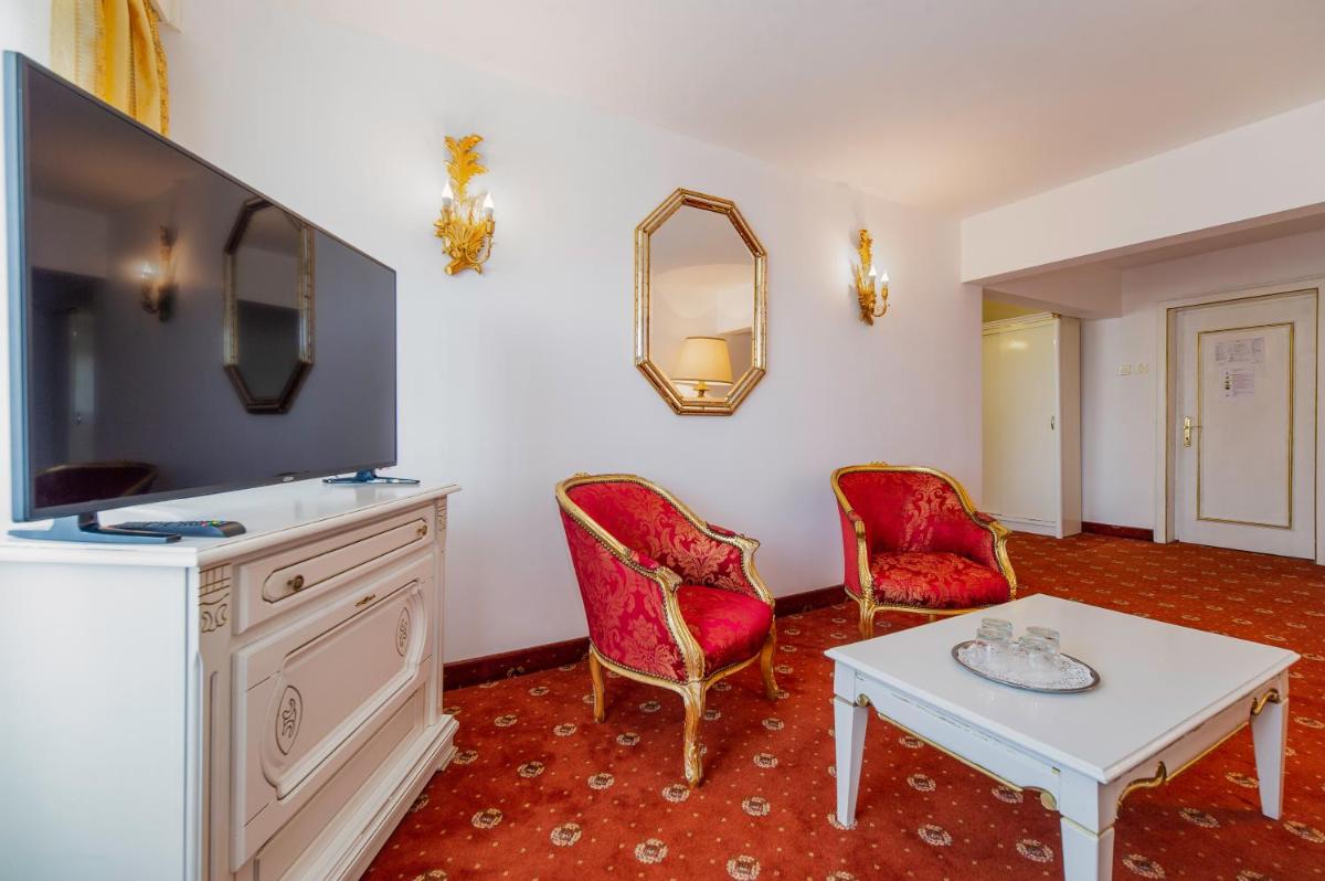 Suitetrails - Hotel Cetate Imparatul Romanilor
