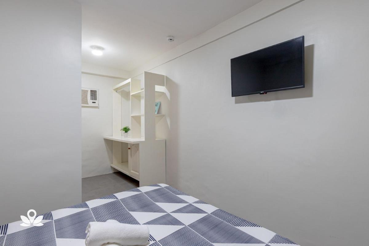 Happy Grey Hotel Vigan - Housity