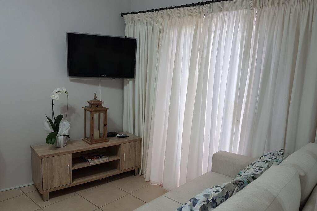 Innes Road Durban Accommodation One Bedroom Unit - Housity