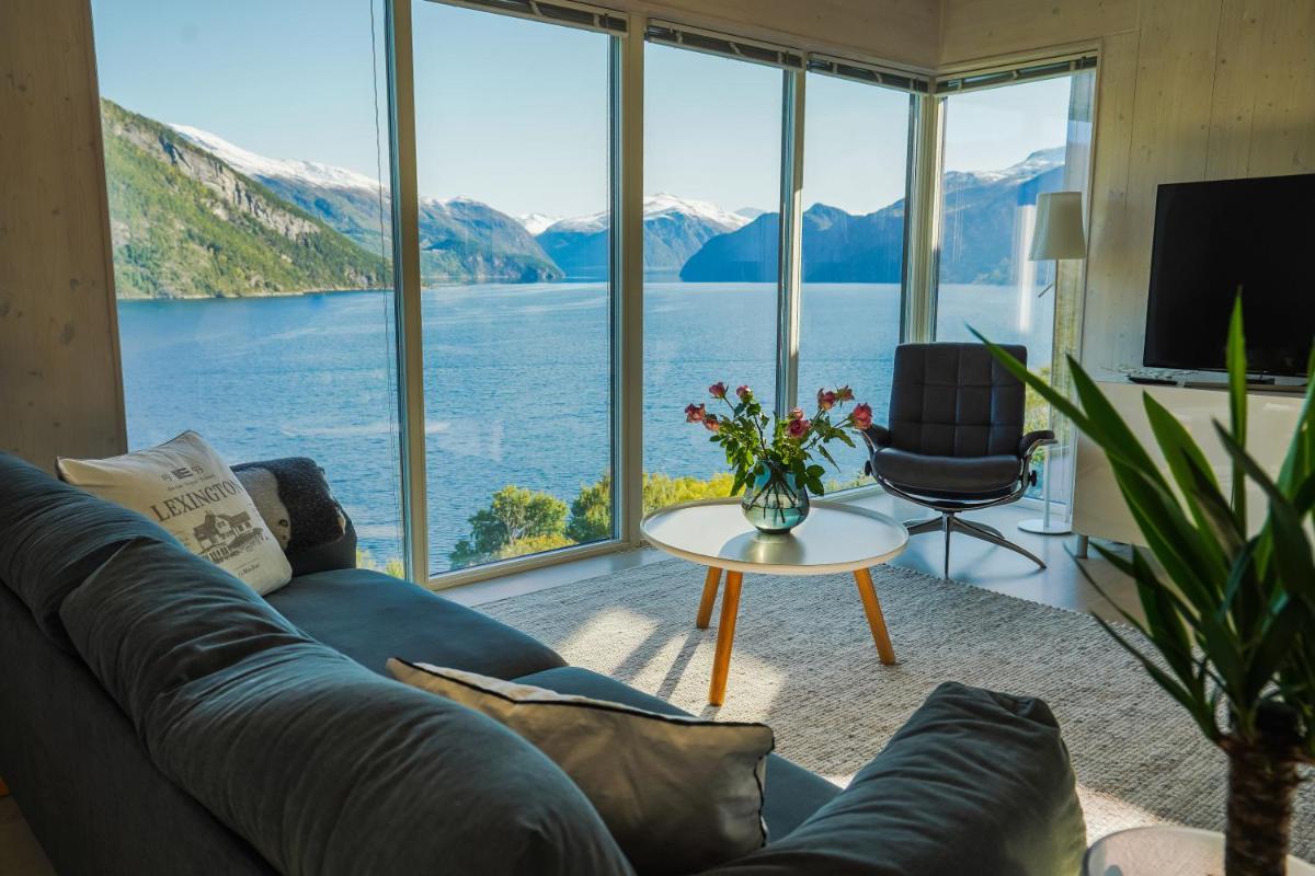 Suitetrails - Fjord View Apartment
