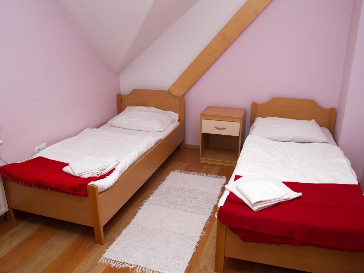 Guest House Pri Treh Lipah - Housity
