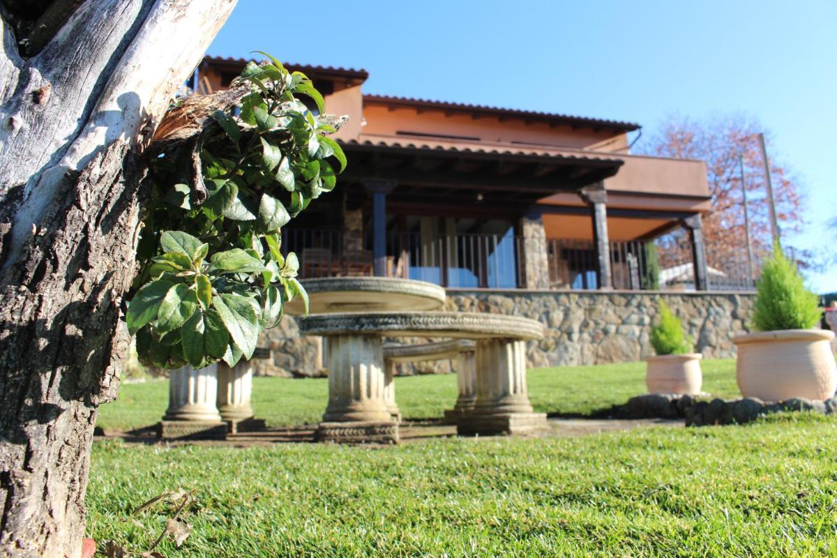 Casa Rural Los 3 Panetes - Housity