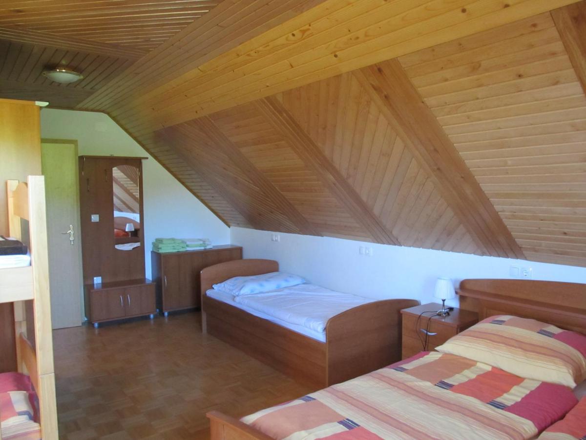 Tourist Farm Ljubica - Housity