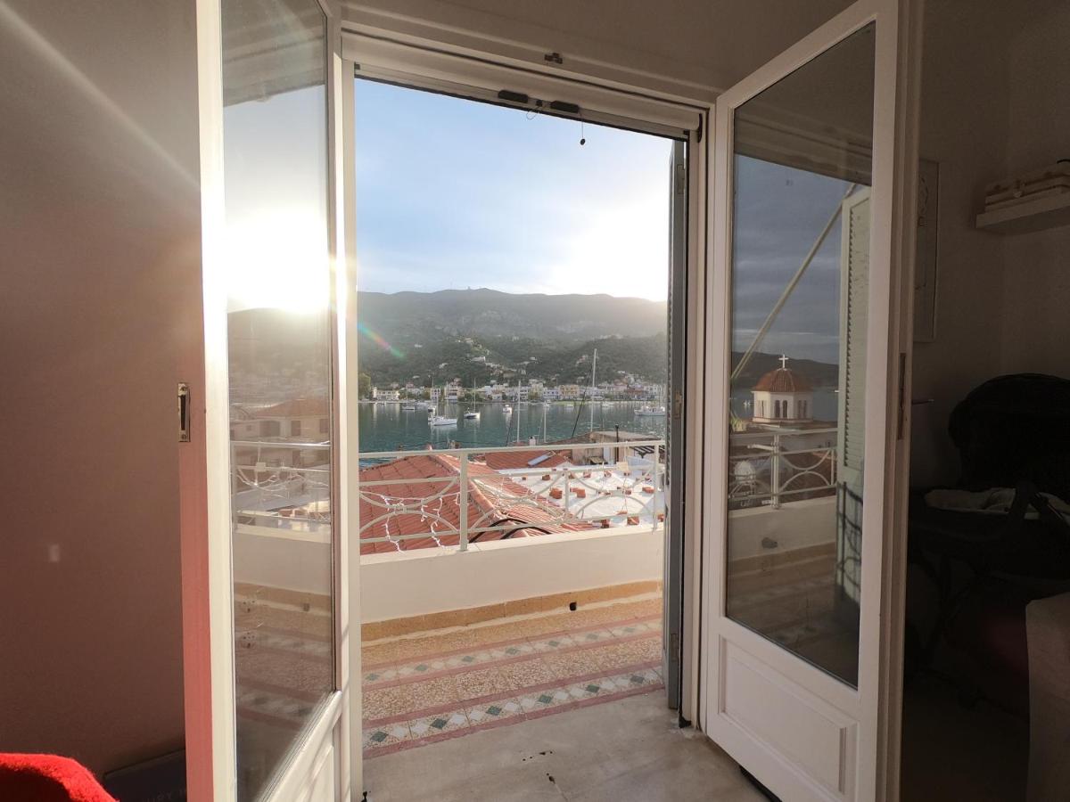 Villaki Poros House - Housity