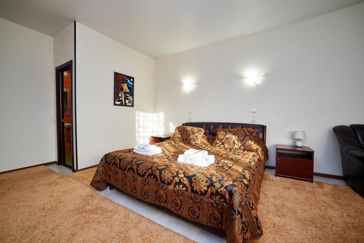 Hotel Korona - Hizvo