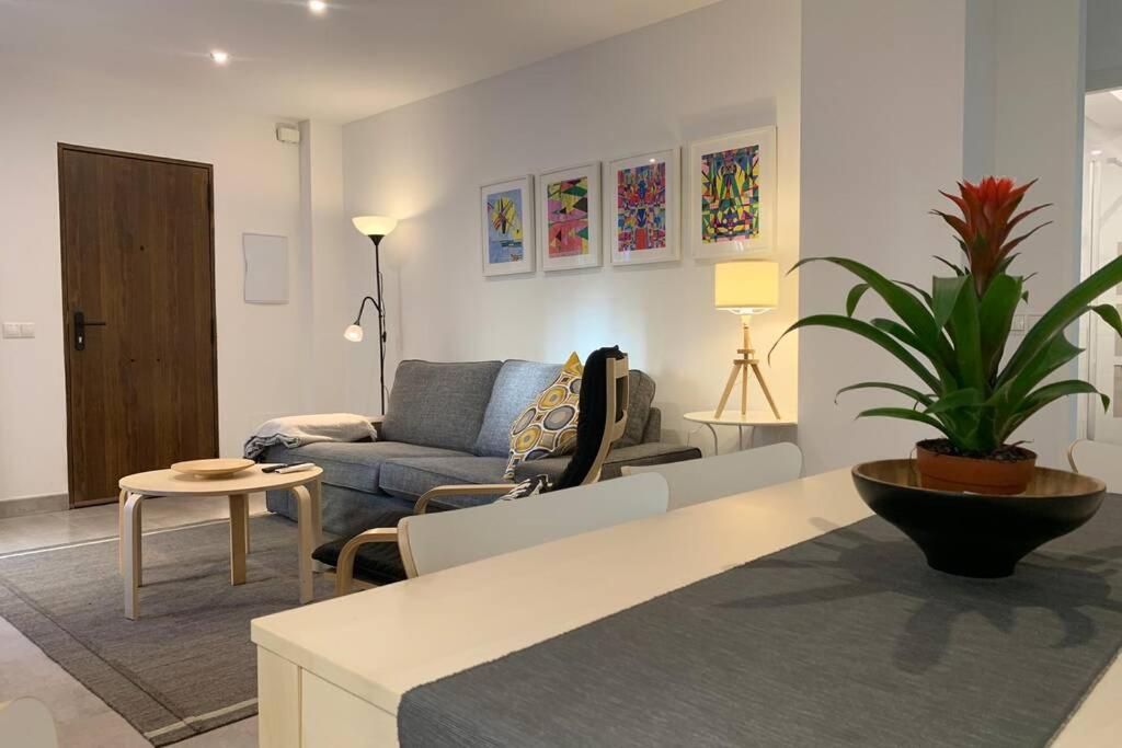 RENOVATED HOUSE IN OLD TOWN MARBELLA. - Housity