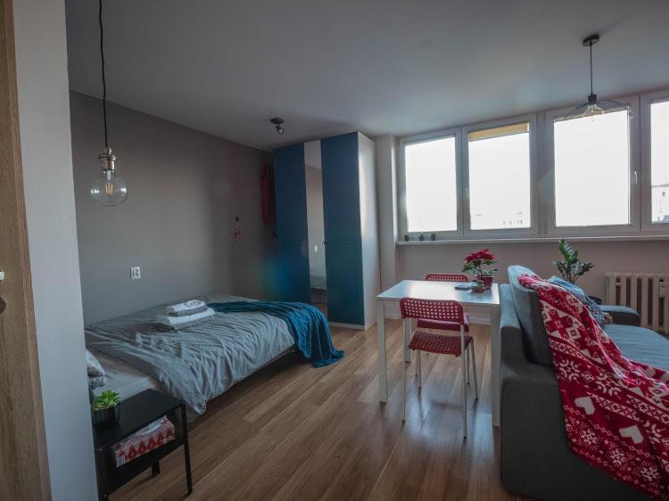 Modern studio in the city center of Wroclaw! - Housity