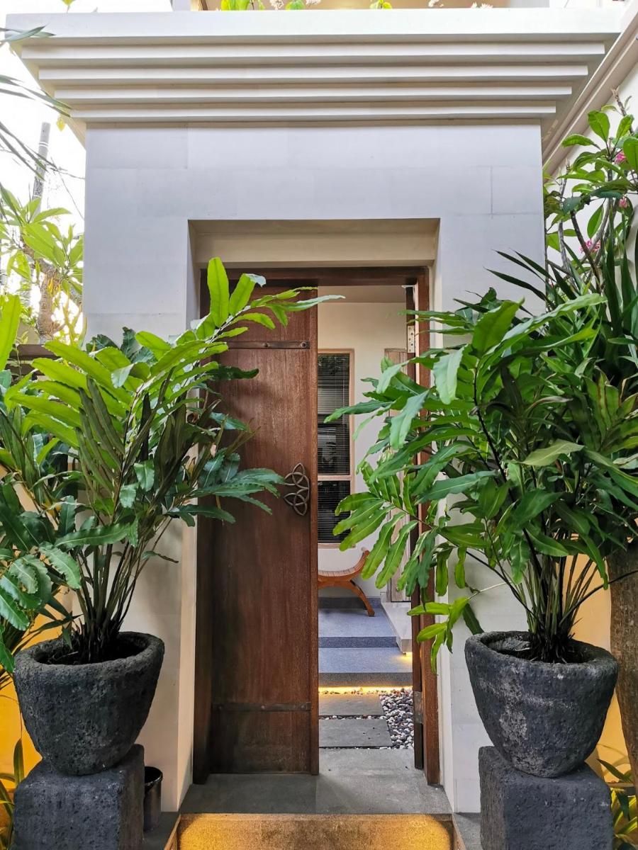 Villa Bale Kembar - Housity