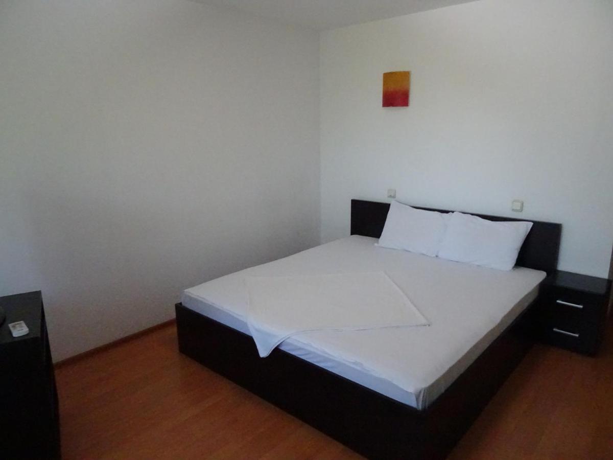 Pensiunea La Tase - Housity