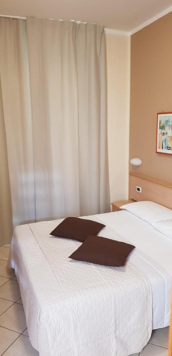 Hotel Astor - Housity