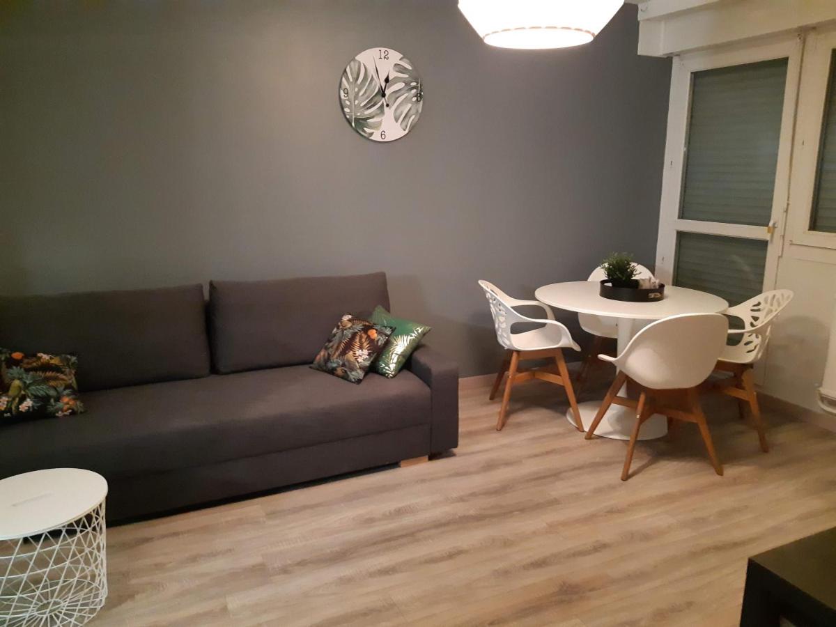 Jungle - Housity