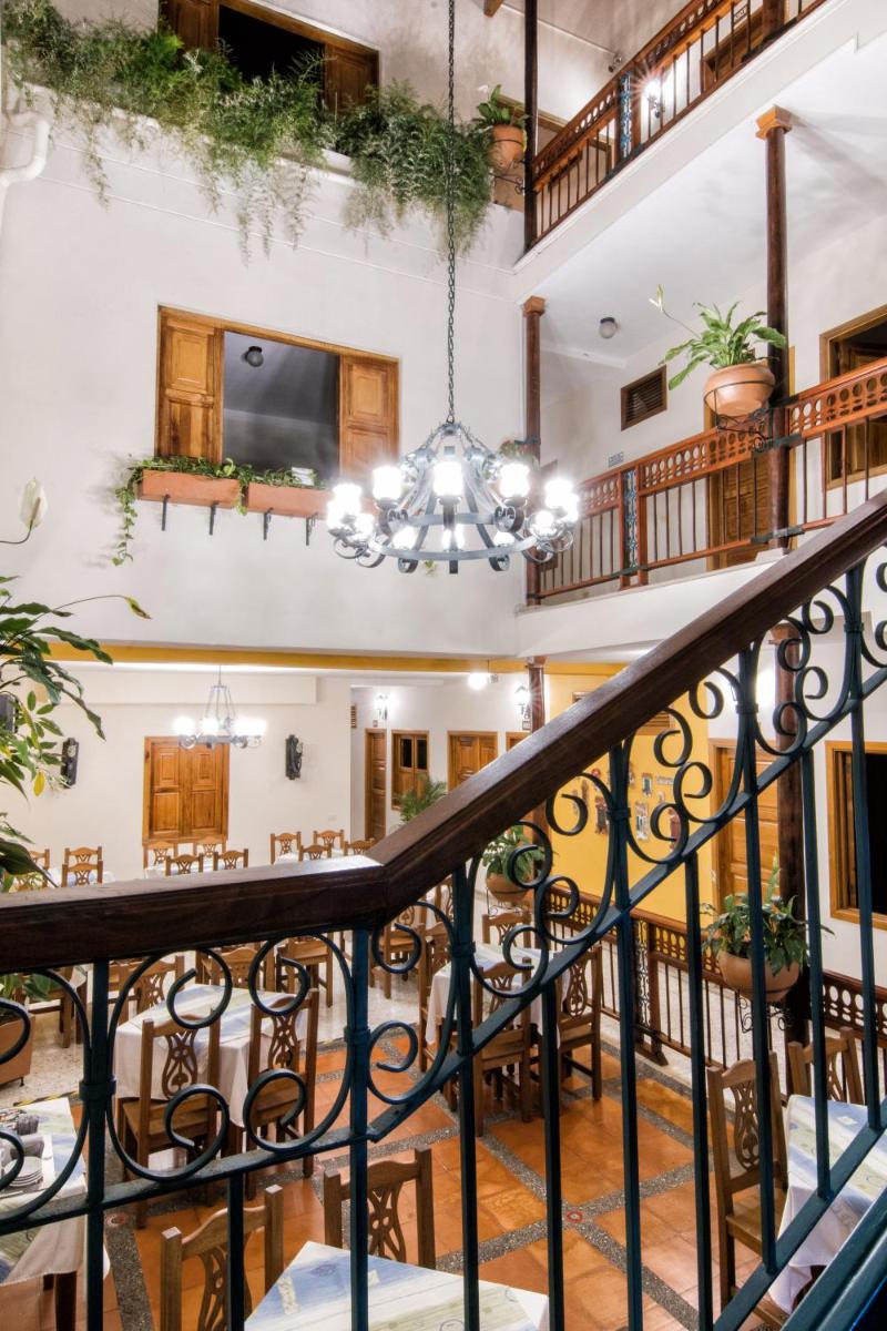Suitetrails - Hotel Valdivia Plaza