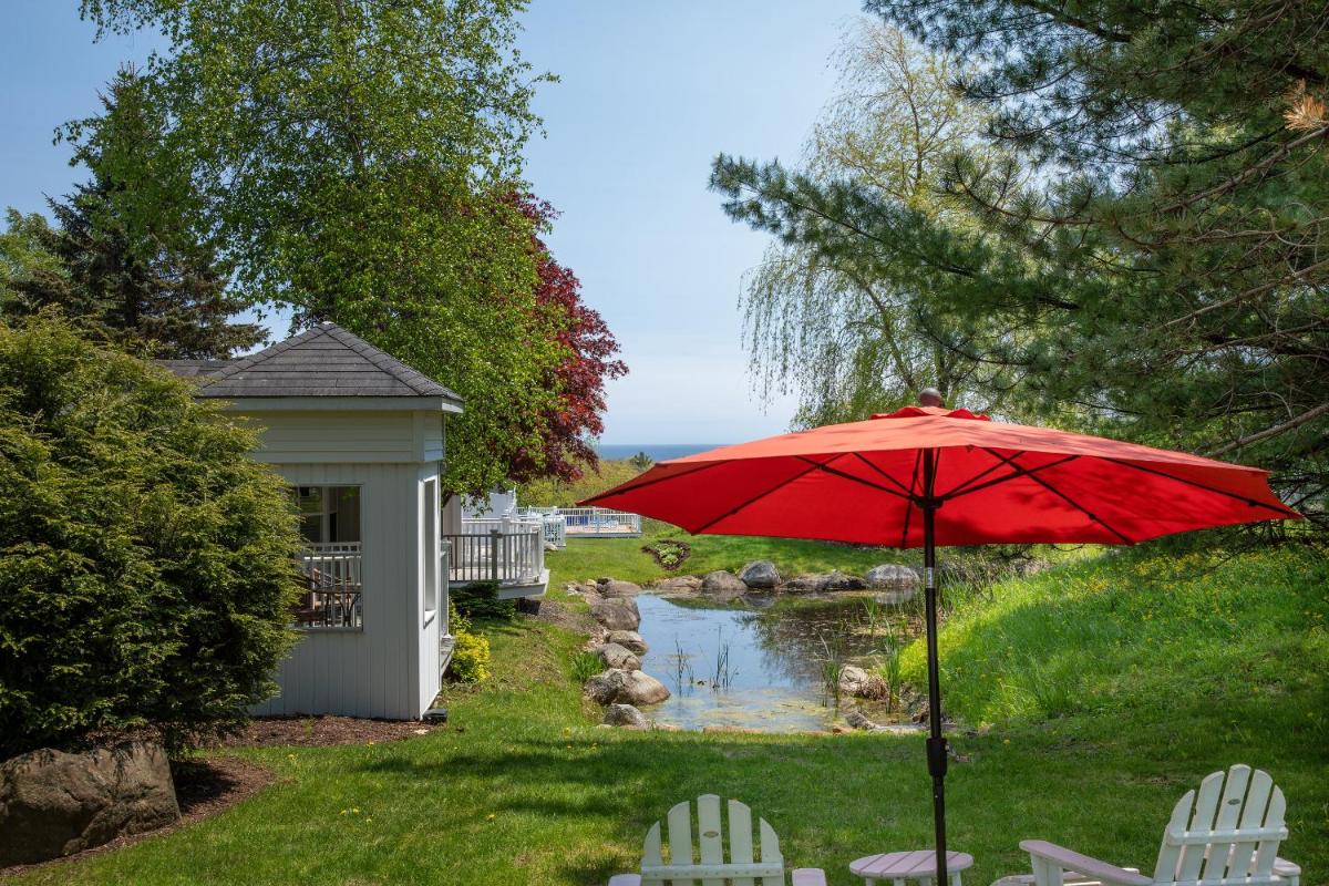 Glen Cove Inn & Suites Rockport - Housity