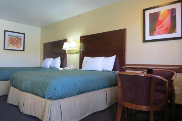 America's Best Inn & Suites Saint George - Housity