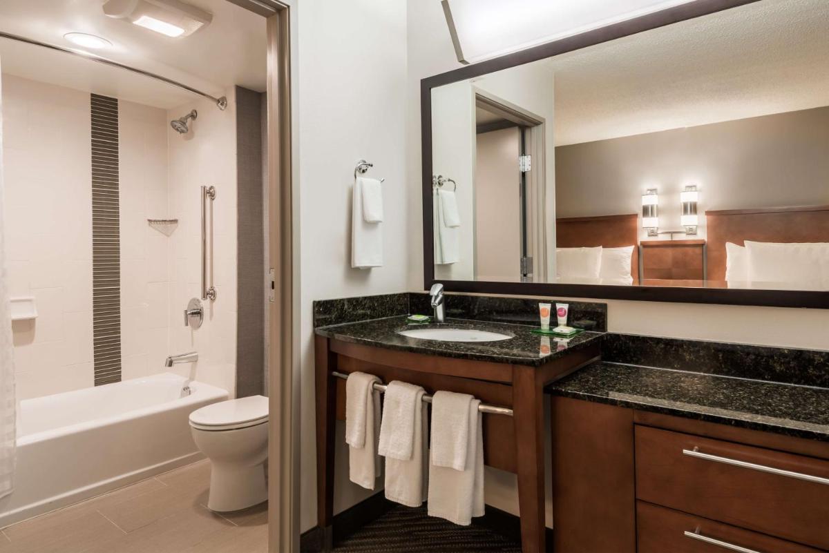 Hyatt Place Bentonville Rogers - Housity
