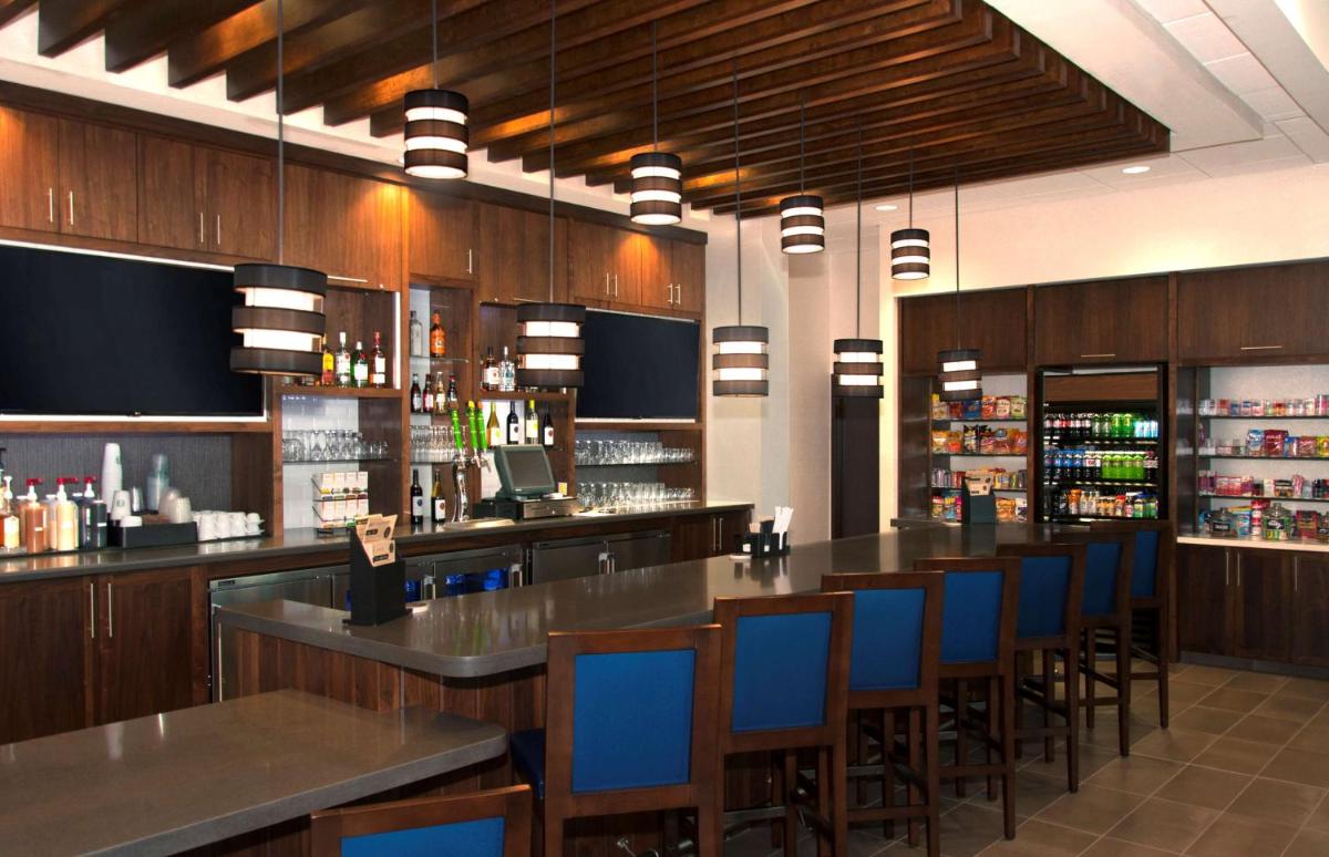 Hyatt Place Augusta - Housity