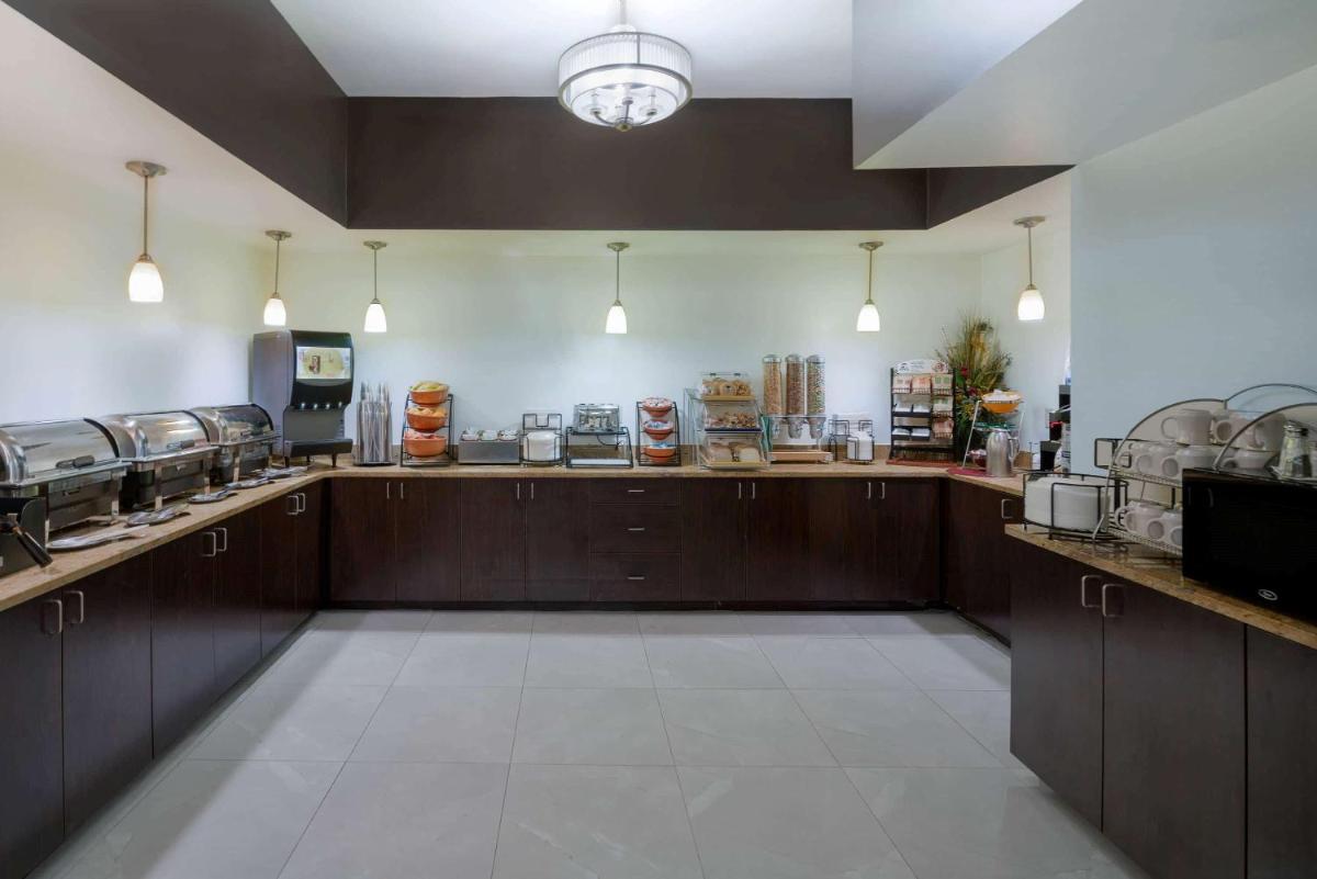 Wingate by Wyndham Memphis East - Housity