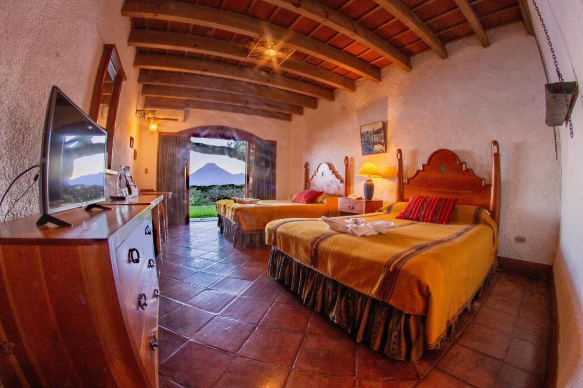 Hotel Posada de Don Rodrigo Panajachel - Housity