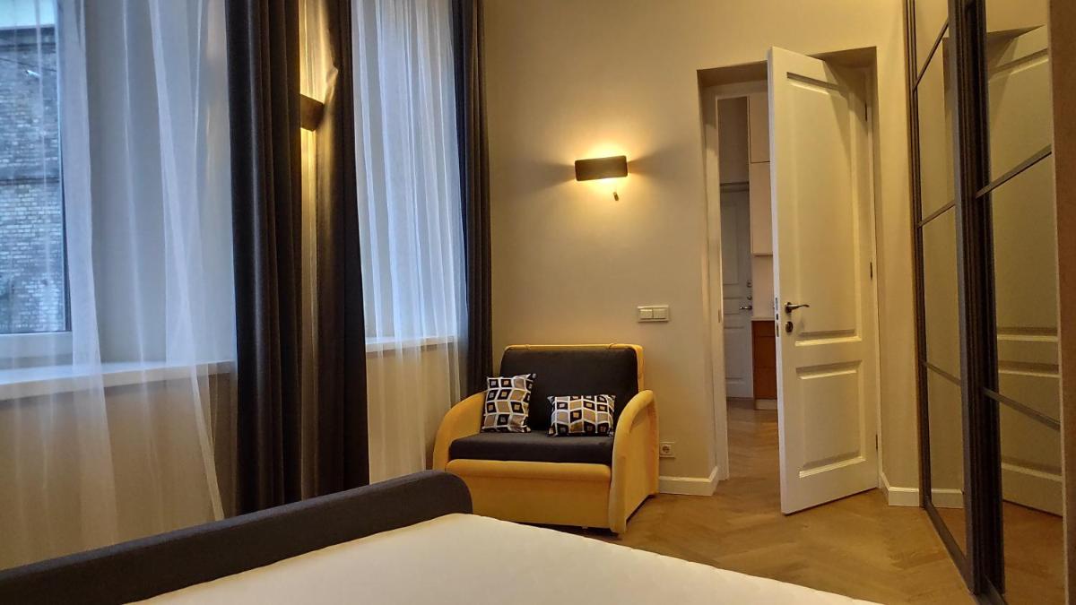 Suitetrails - Cozy Apartment in City Center