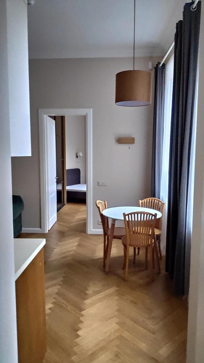 Suitetrails - Cozy Apartment in City Center