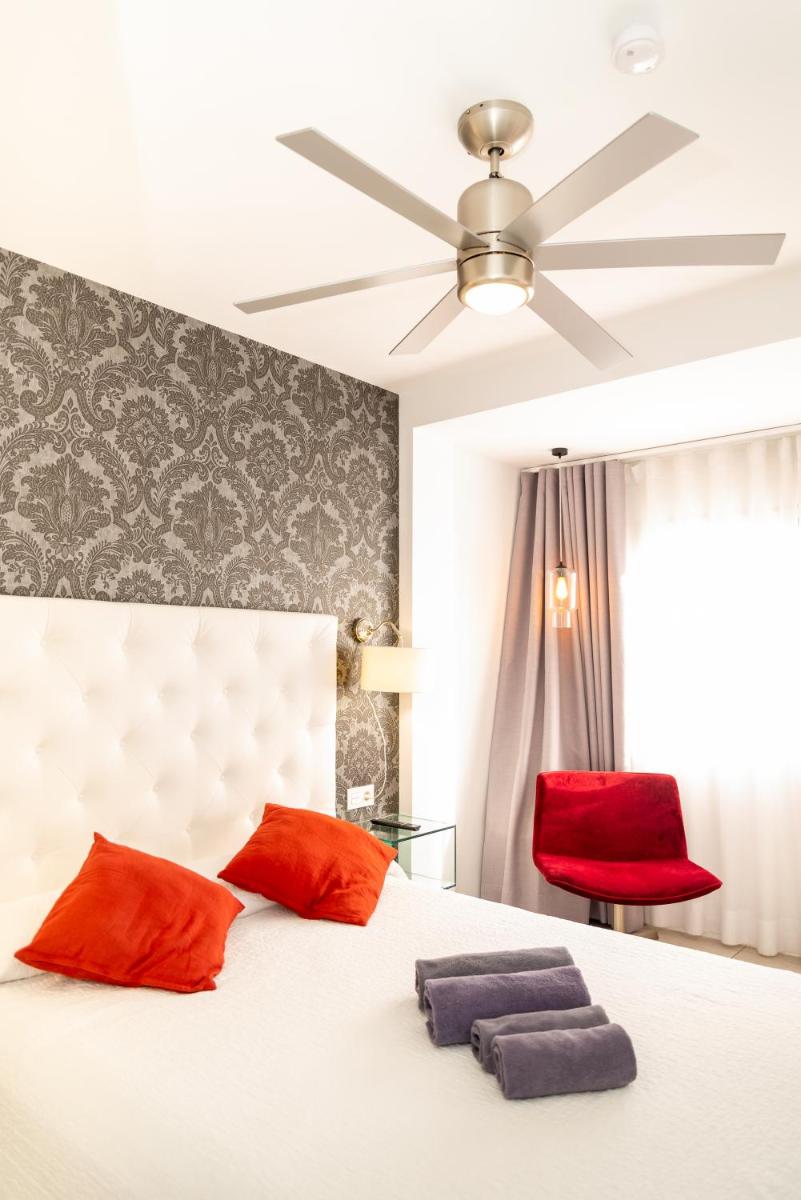 Anna Dreamhouse - Housity