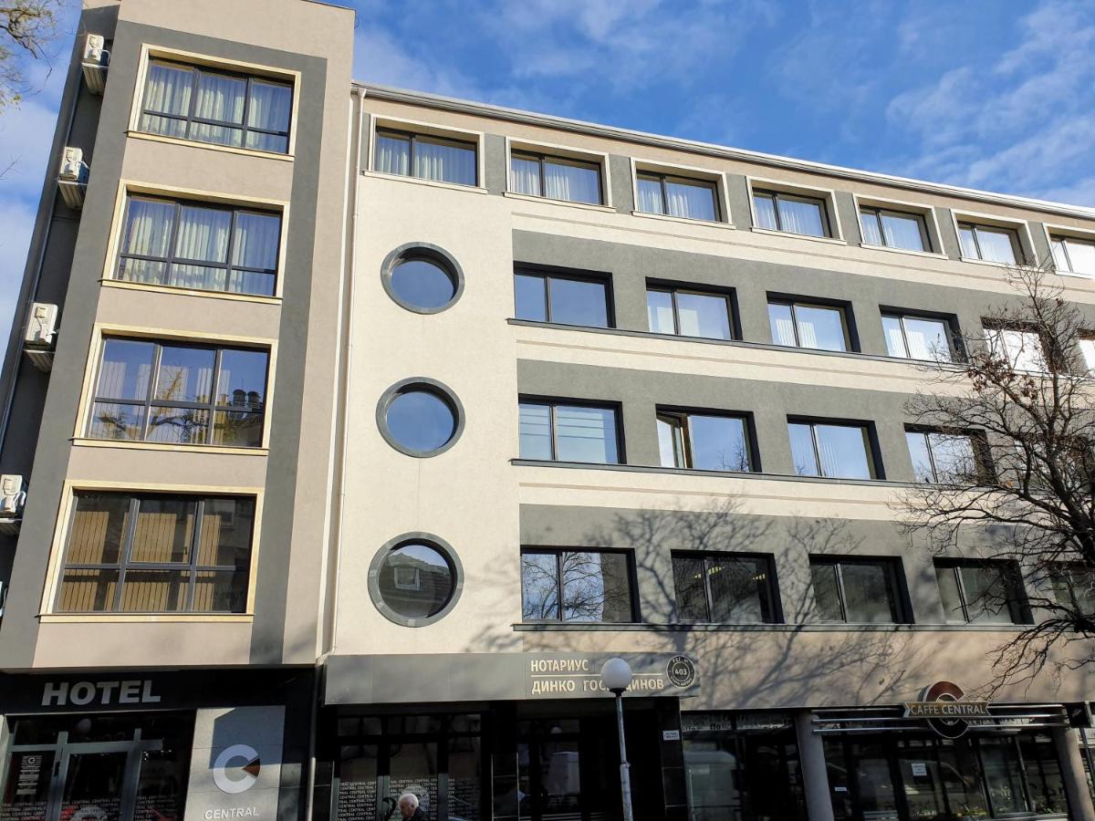 Хотел ЦЕНТРАЛ - Housity