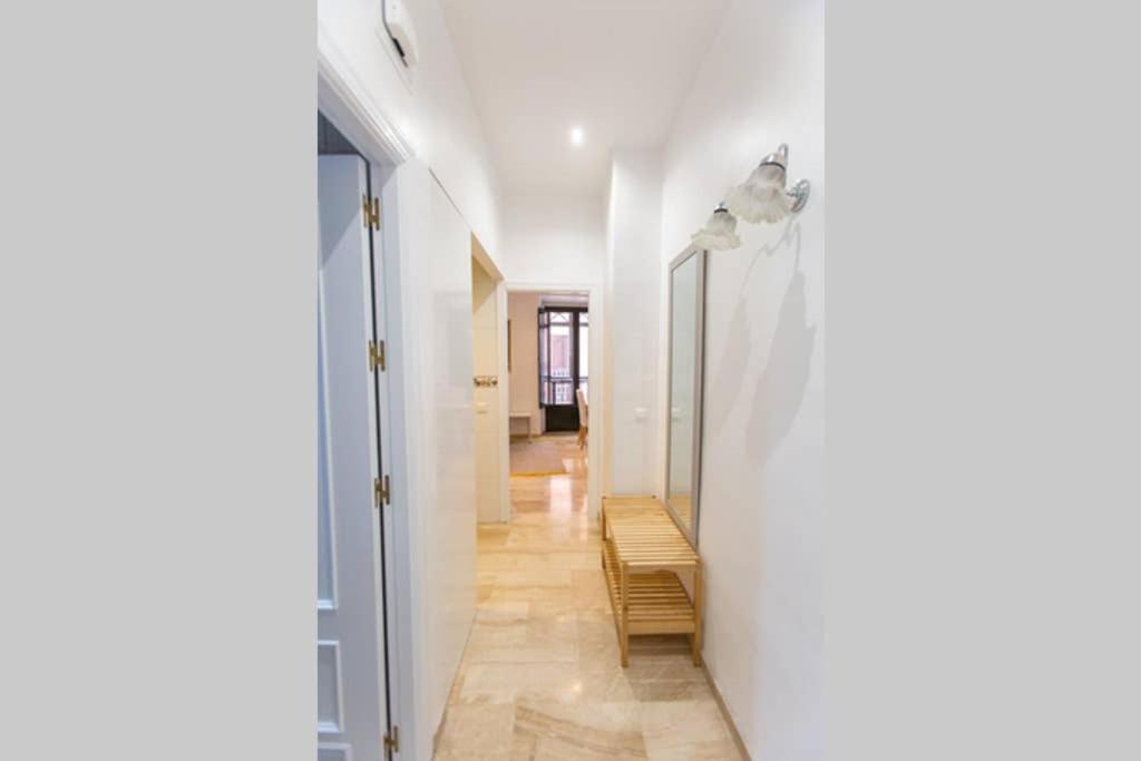 Cheap & Chic in the center of Sevilla - Housity