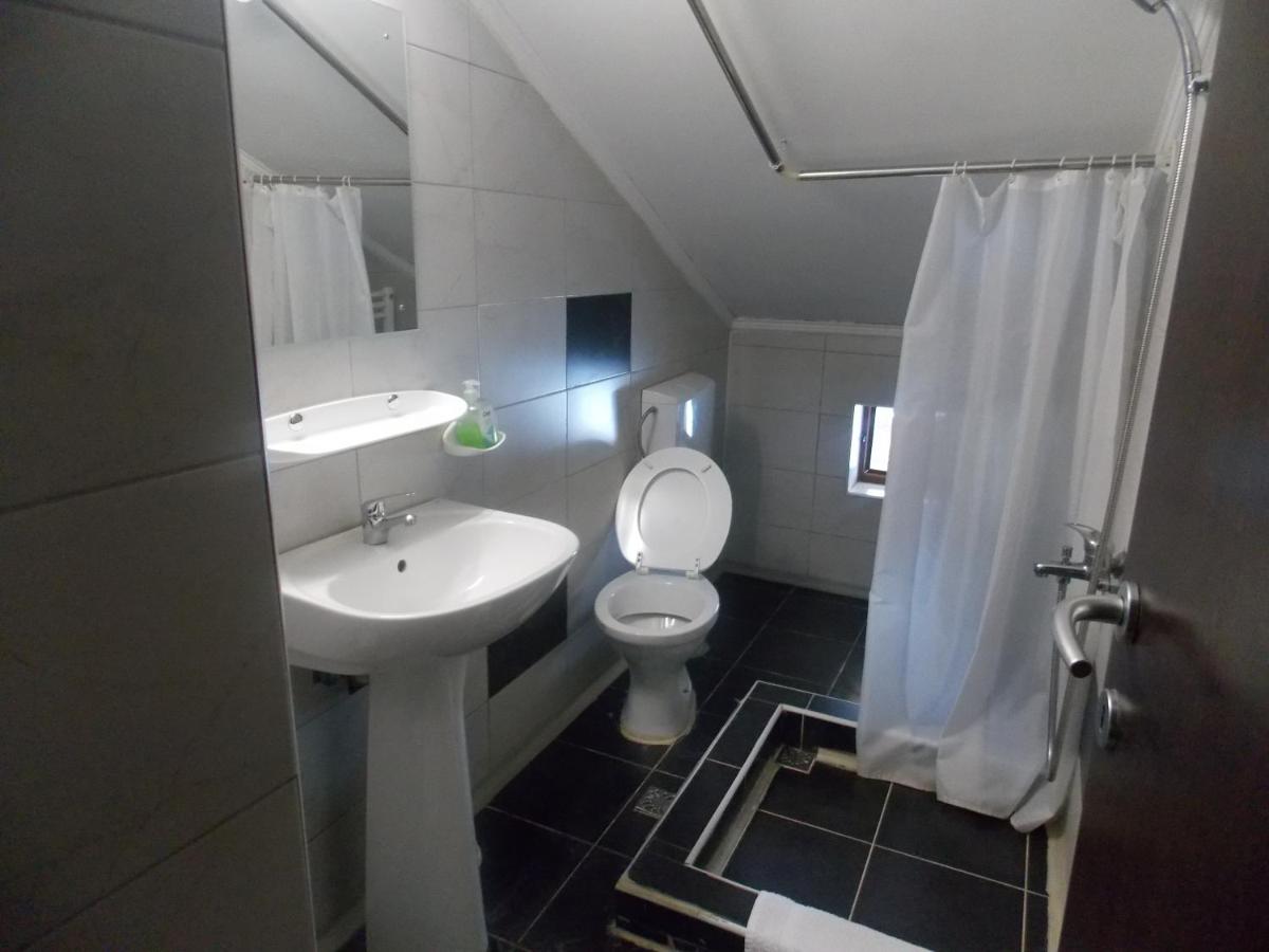 Pensiunea Paradis - Housity