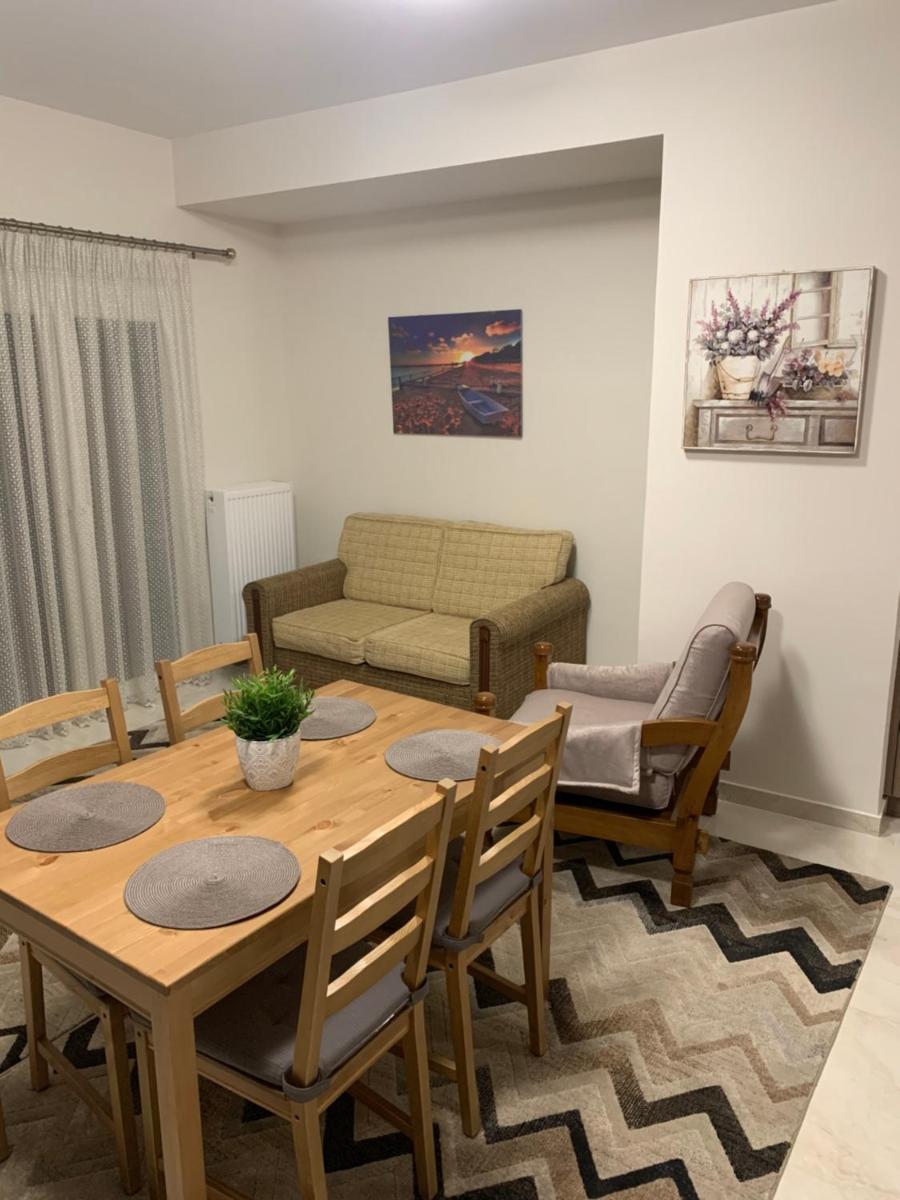 Renovated  in the Center of Larisa - Housity